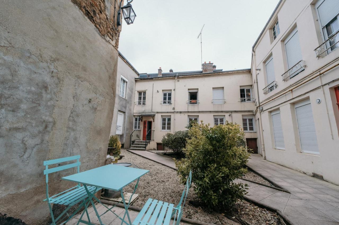 Appartement Du Musee Charleville-Mezieres Exterior foto